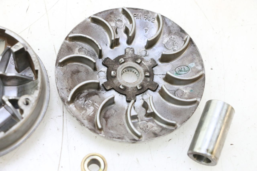 photo de VARIATOR PEUGEOT LUDIX 50 (2008 - 2017) - Staat van het oppervlak