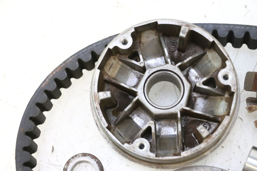 photo de VARIATOR PEUGEOT LUDIX ONE 14P 50 (2004 - 2013) - Markeringen en referenties