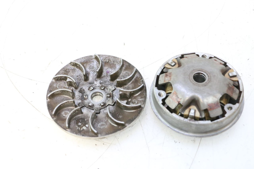 photo de VARIATOR PEUGEOT LUDIX ONE 50 (2004 - 2013) - Detail van het onderdeel