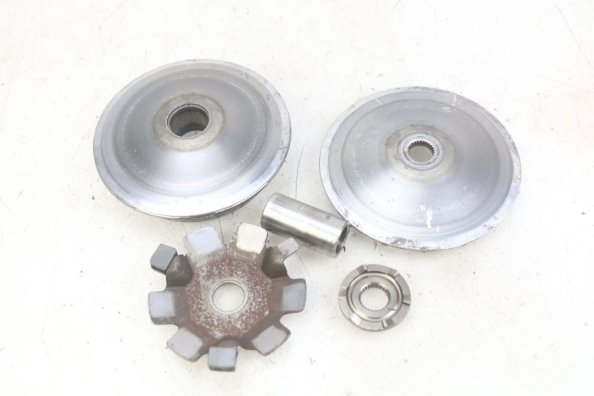 photo de VARIATOR SYM MIO 50 (2011 - 2017) - Zoom op gebruiksstaat