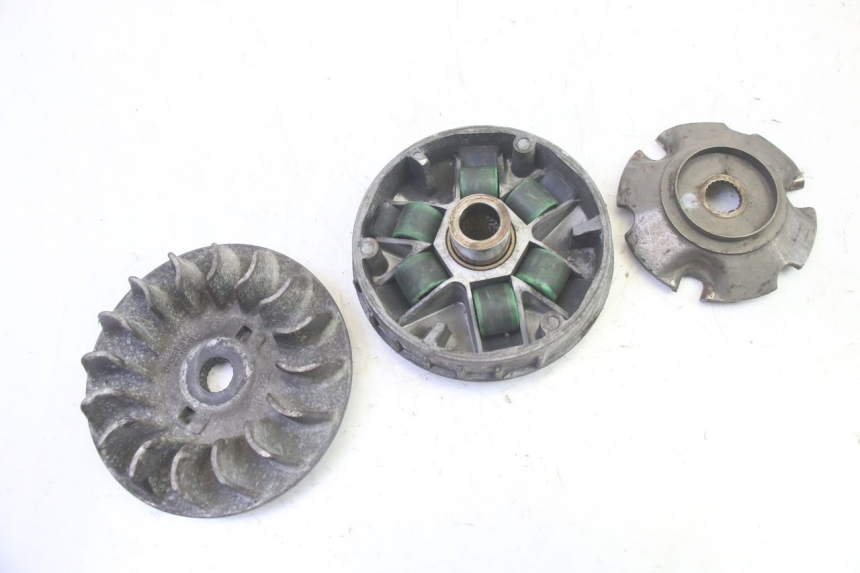 photo de VARIATOR PIAGGIO MP3 RL 250 (2006 - 2010) - Zoom op gebruiksstaat