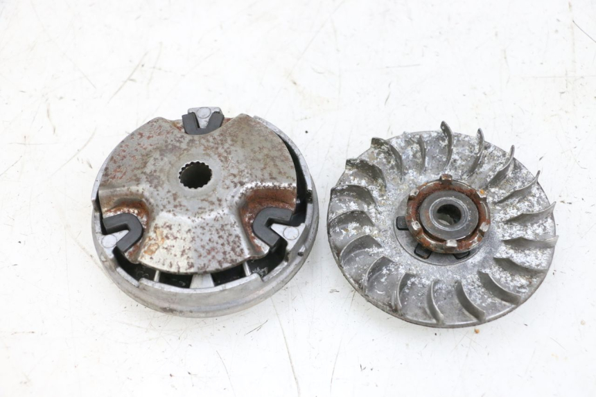 photo de VARIATOR YAMAHA NEO'S NEOS 2T 50 (1998 - 2007) - Detail van het onderdeel