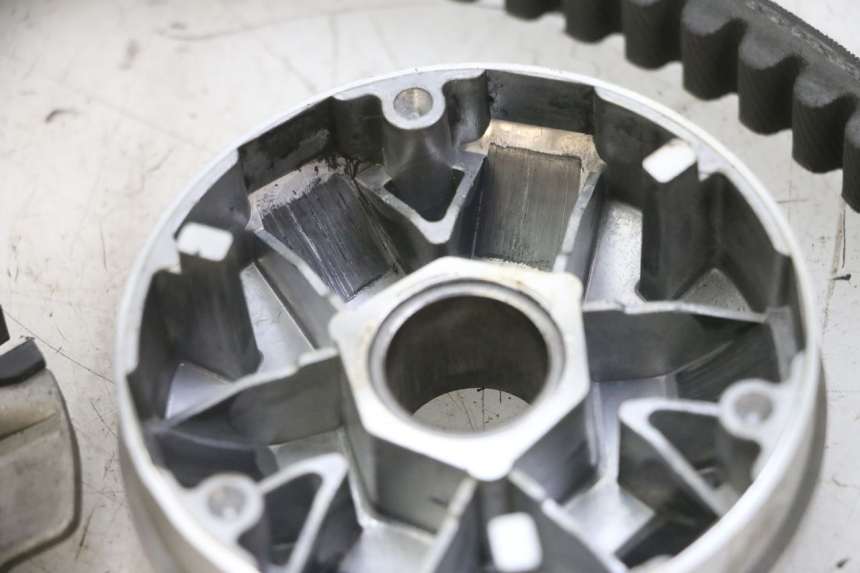 photo de VARIATOR KYMCO LIKE 4T 50 (2019 - 2025) - Zoom op gebruiksstaat