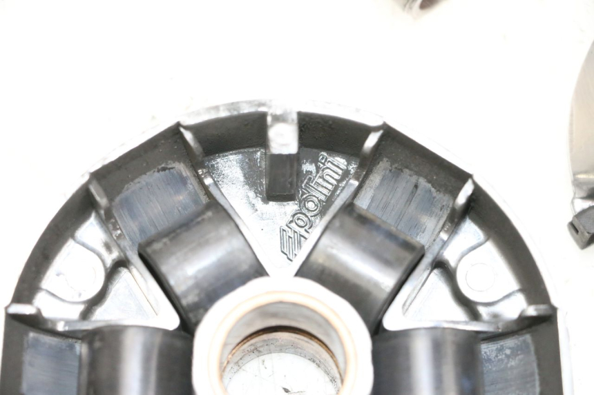 photo de VARIATOR PIAGGIO NEW TYPHOON 50 (2018 - 2021) - Andere kijkhoek