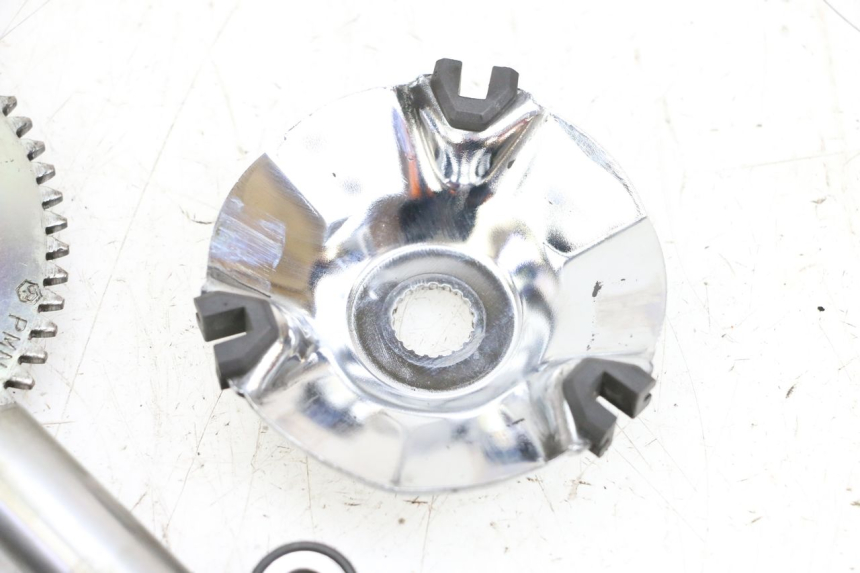 photo de VARIATOR PIAGGIO NEW TYPHOON 50 (2018 - 2021) - Bevestigingspunten