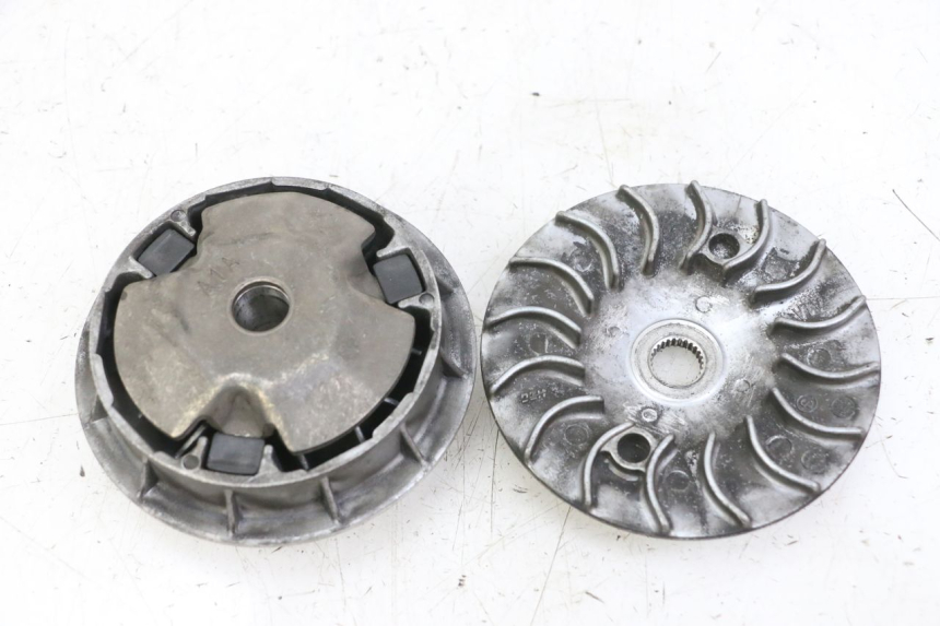 photo de VARIATOR SYM ORBIT III 3 4T 50 (2018 - 2021) - Zoom op gebruiksstaat