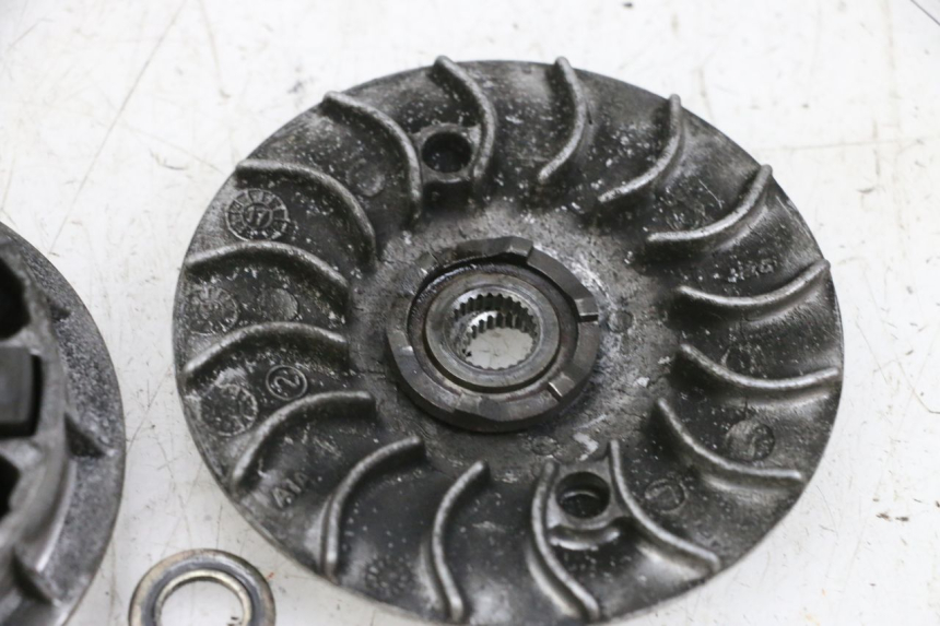 photo de VARIATOR SYM ORBIT III 3 4T 50 (2018 - 2021) - Zoom op gebruiksstaat