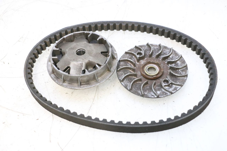 photo de VARIATOR SYM ORBIT III 3 4T 50 (2018 - 2021) - Zoom op gebruiksstaat