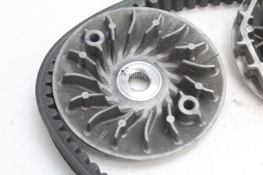 photo de VARIATOR HONDA PCX (JF28) 125 (2009 - 2011) - Detail van het onderdeel