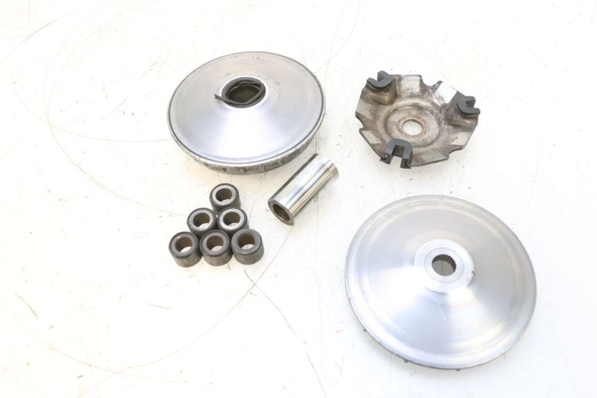 photo de VARIATOR HONDA PCX (JF57/JF64) 125 (2014 - 2018) - Bevestigingspunten