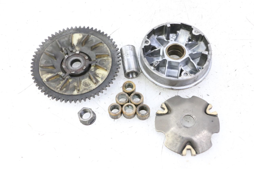 photo de VARIATOR PEUGEOT KISBEE 4T 50 (2010 - 2017) - Hoofdaanzicht