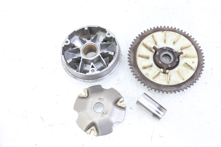 photo de VARIATOR PEUGEOT KISBEE 4T 50 (2010 - 2017) - Hoofdaanzicht