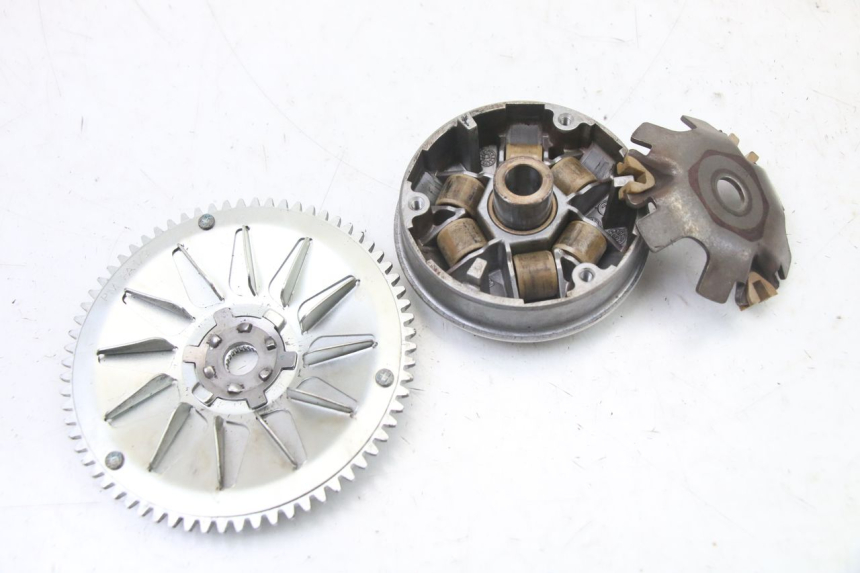 photo de VARIATOR PEUGEOT TREKKER TKR 50 (2005 - 2014) - Andere kijkhoek