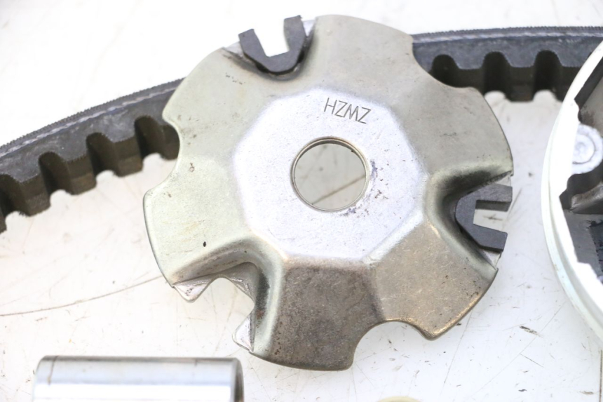 photo de VARIATOR LAZIO RENO 50 (2016 - 2021) - Zoom op componenten