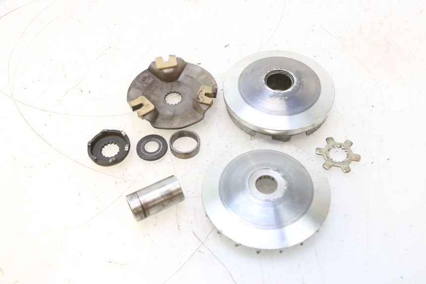 photo de VARIATOR KEEWAY RY6 2T 50 (2011 - 2019) - Andere kijkhoek