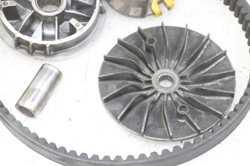 photo de VARIATOR PEUGEOT SATELIS 125 (2013 - 2018) - Staat van het oppervlak