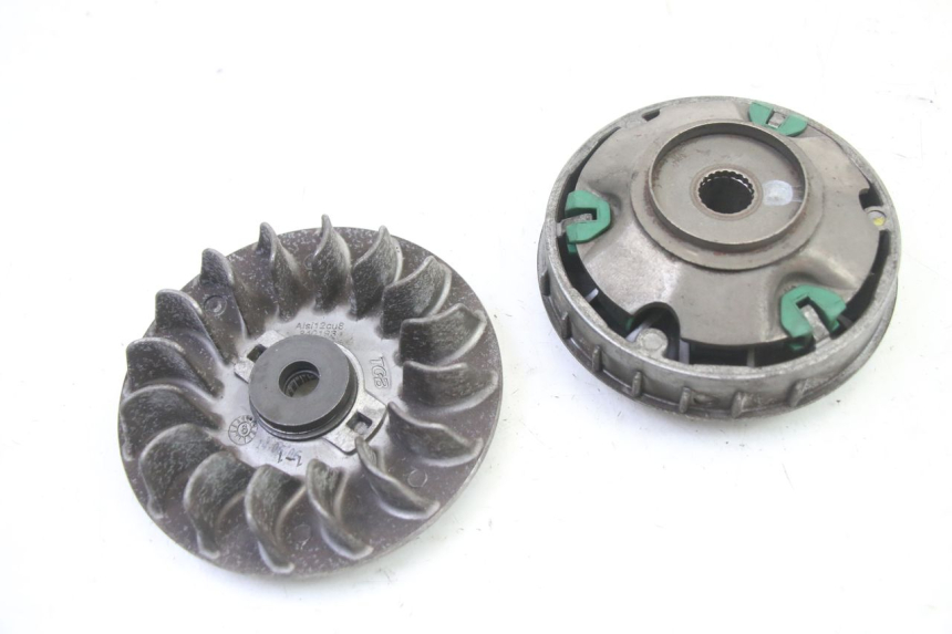 photo de VARIATOR PEUGEOT SATELIS 250 (2006 - 2012) - Andere kijkhoek