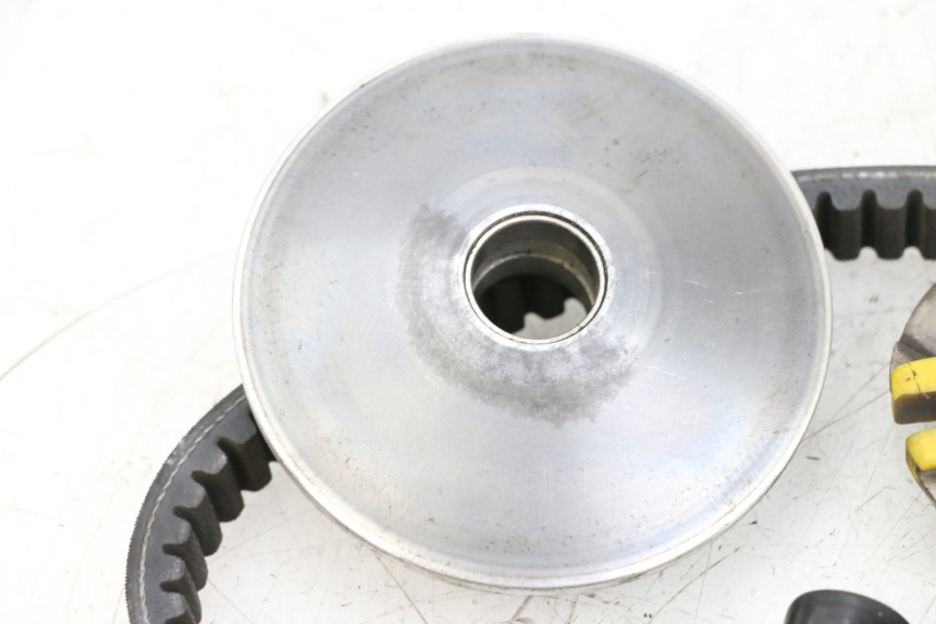 photo de VARIATOR PEUGEOT SATELIS 125 (2013 - 2018) - Andere kijkhoek