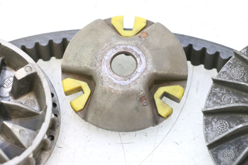 photo de VARIATOR PEUGEOT SATELIS 125 (2013 - 2018) - Kenmerkende details