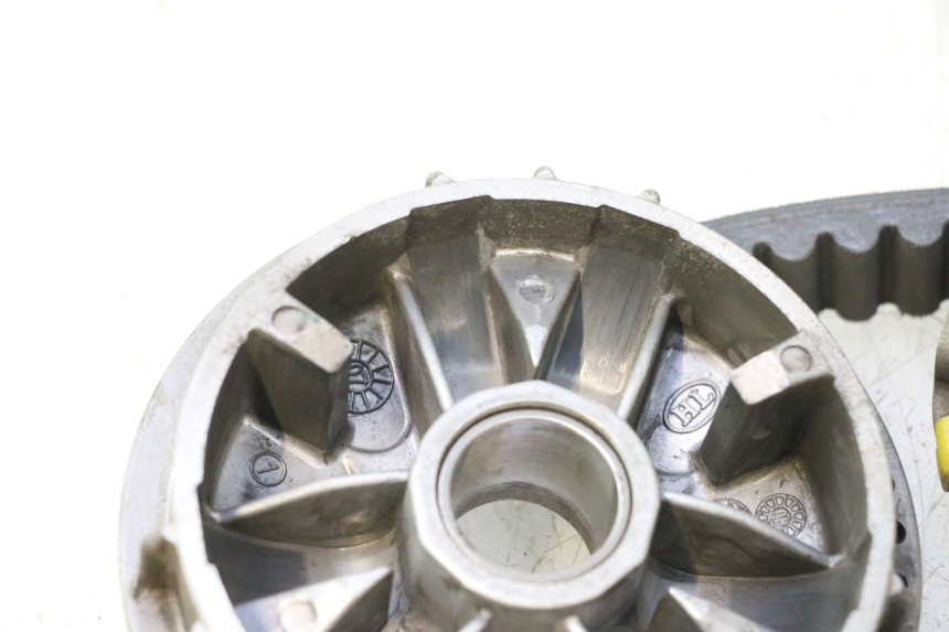 photo de VARIATOR PEUGEOT SATELIS 125 (2013 - 2018) - Detailaanzicht