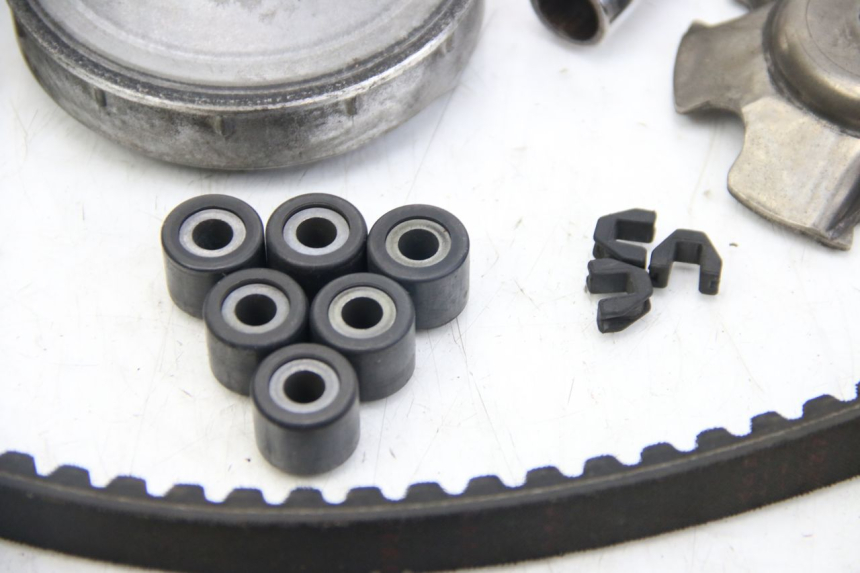 photo de VARIATOR APRILIA SCARABEO 4T 50 (2009 - 2017) - Kenmerkende details