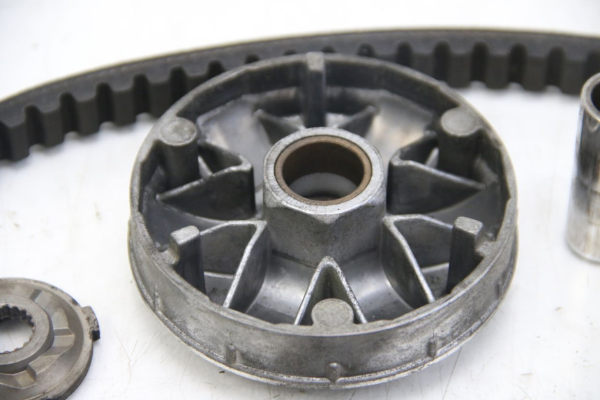 photo de VARIATOR APRILIA SCARABEO 4T 50 (2009 - 2017) - Staat van het oppervlak