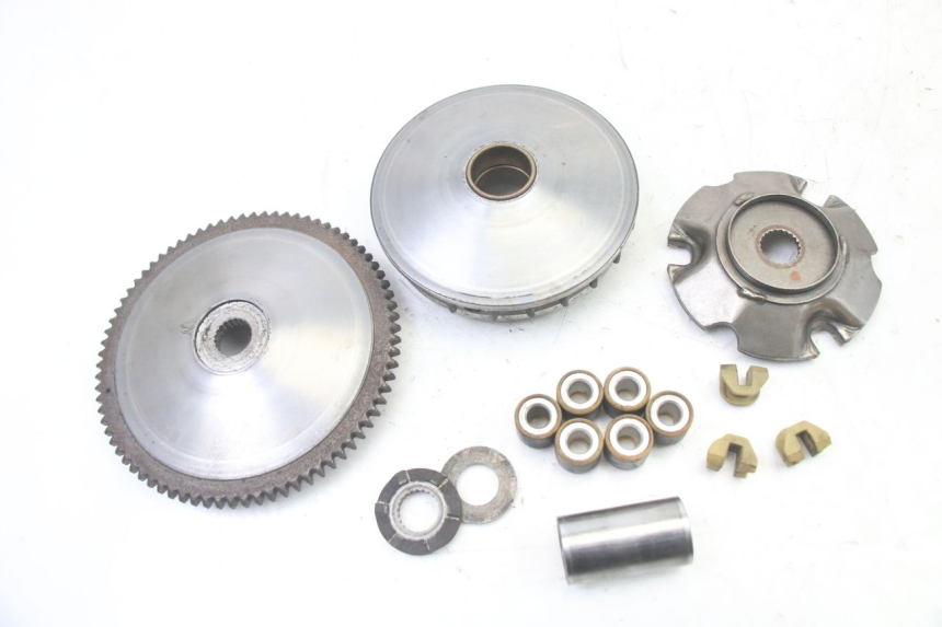 photo de VARIATOR APRILIA SCARABEO GT TOURING 125 (1999 - 2005) - Detail van het onderdeel