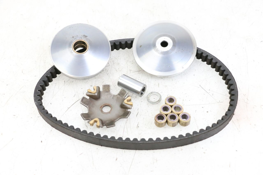 photo de VARIATOR PEUGEOT SPEEDFIGHT 4 2T 50 (2015 - 2019) - Zoom op gebruiksstaat