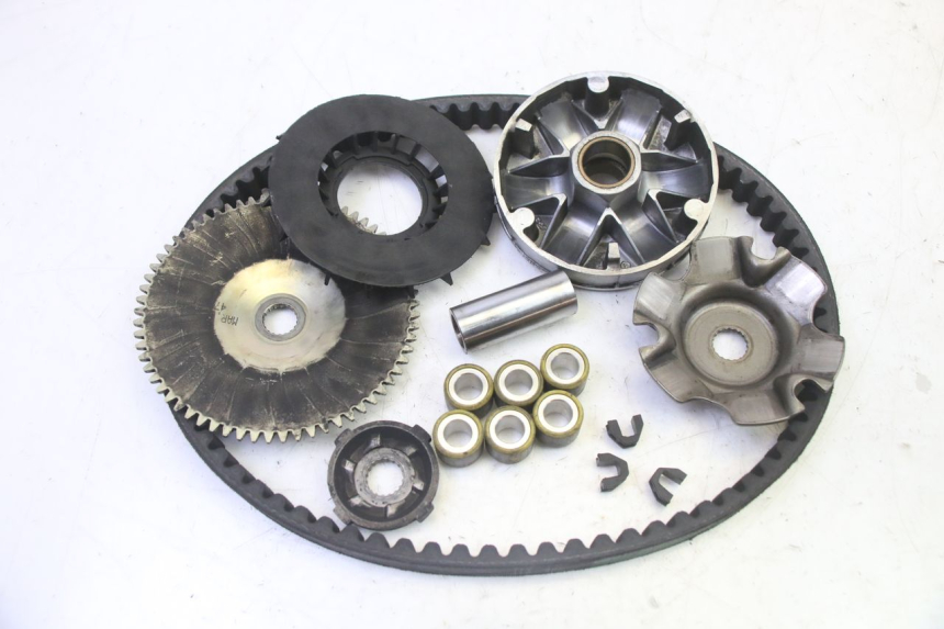 photo de VARIATOR APRILIA SR R 2T LC 50 (2018 - 2021) - Hoofdaanzicht