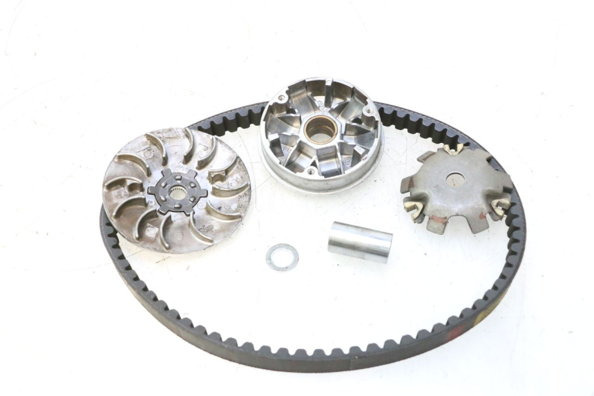 photo de VARIATOR PEUGEOT STREETZONE NAKED 2T 50 (2014 - 2018) - Hoofdaanzicht