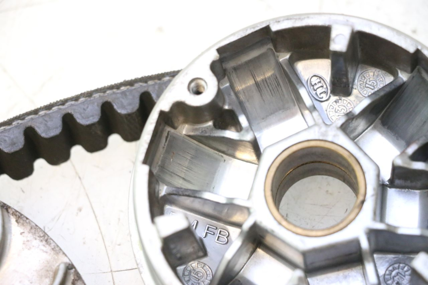 photo de VARIATOR PEUGEOT STREETZONE NAKED 2T 50 (2014 - 2018) - Visuele inspectie