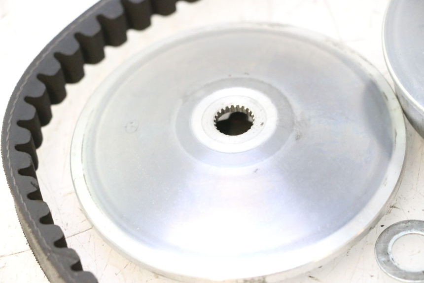 photo de VARIATOR PEUGEOT STREETZONE NAKED 2T 50 (2014 - 2018) - Gecontroleerd onderdeel