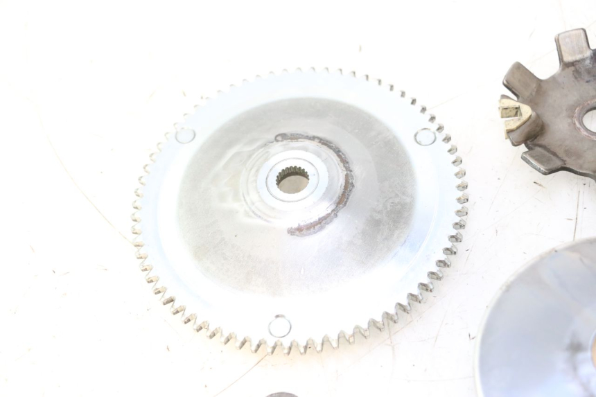 photo de VARIATOR PEUGEOT TREKKER TKR 50 (2005 - 2014) - Andere kijkhoek