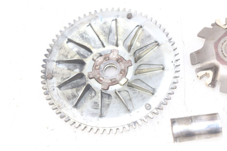 photo de VARIATOR PEUGEOT TREKKER 50 (1998 - 2004) - Bevestigingspunten