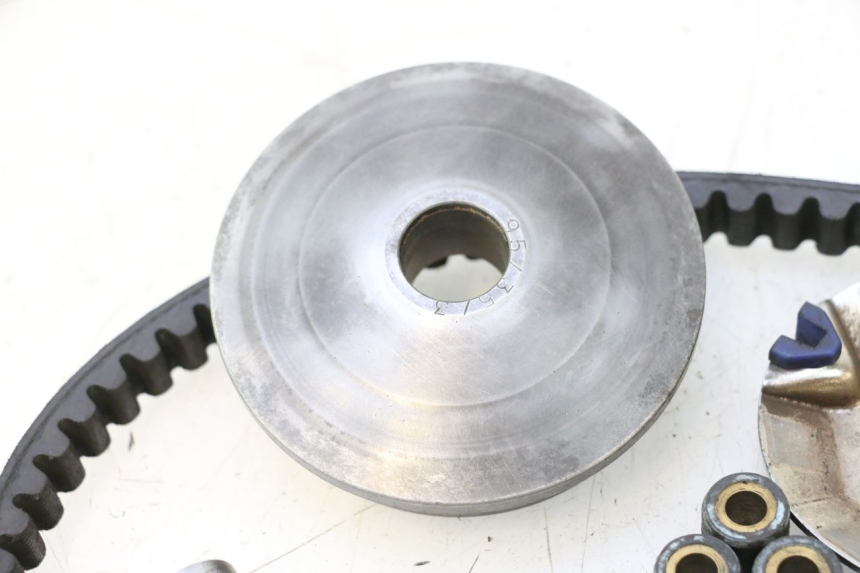 photo de VARIATOR PEUGEOT TREKKER 50 (1995 - 2004) - Technische close-up