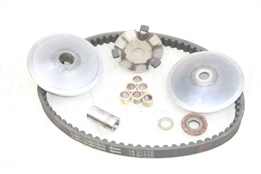 photo de VARIATOR PEUGEOT TWEET 4T 50 (2014 - 2019) - Detail van het onderdeel