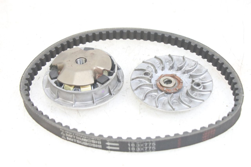 photo de VARIATOR PEUGEOT TWEET 4T 50 (2014 - 2019) - Zoom op gebruiksstaat