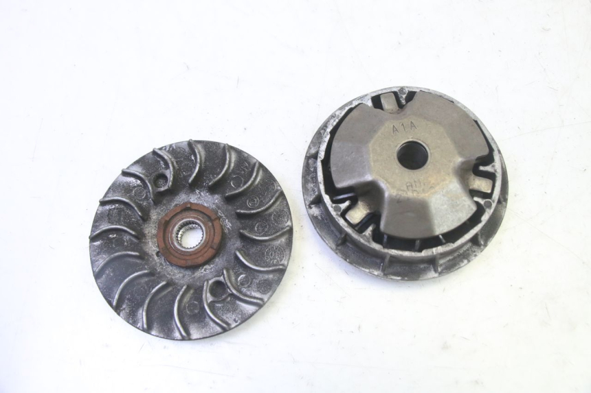 photo de VARIATOR PEUGEOT TWEET PRO CARGO 50 (2018 - 2022) - Zoom op gebruiksstaat