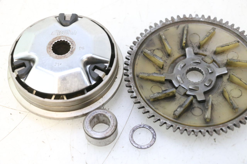 photo de VARIATOR PIAGGIO TYPHOON 50 (1993 - 1999) - Detail van het onderdeel