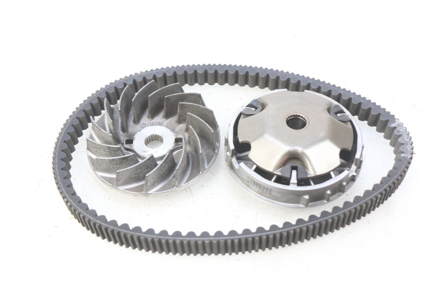 photo de VARIATOR PIAGGIO VESPA GTS IGET ABS 125 (2017 - 2023) - Zoom op gebruiksstaat