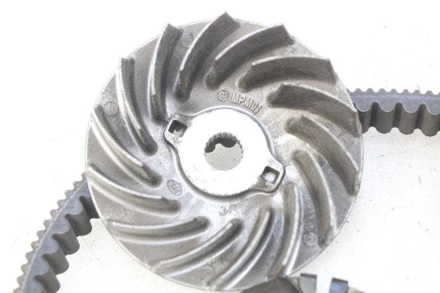 photo de VARIATOR PIAGGIO VESPA GTS IGET ABS 125 (2017 - 2023) - Gecontroleerd onderdeel