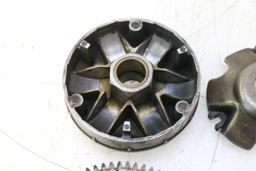 photo de VARIATOR PIAGGIO VESPA PRIMAVERA 2T 50 (2013 - 2018) - Andere kijkhoek