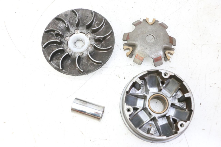 photo de VARIATOR PEUGEOT VIVACITY NEW 2T 50 (2008 - 2017) - Hoofdaanzicht