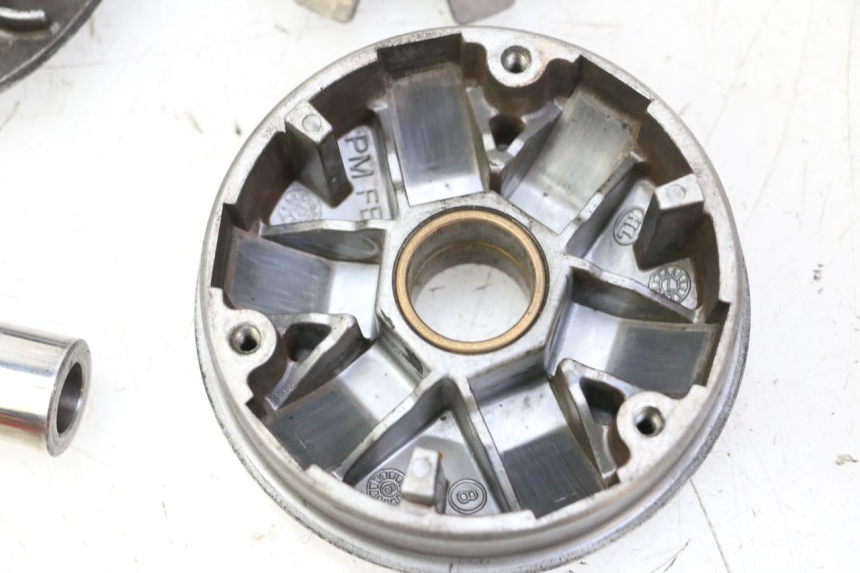 photo de VARIATOR PEUGEOT VIVACITY NEW 2T 50 (2008 - 2017) - Staat van het oppervlak