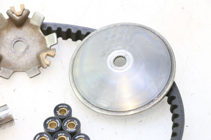 photo de VARIATOR PEUGEOT VIVACITY NEW 2T 50 (2008 - 2017) - Bevestigingspunten