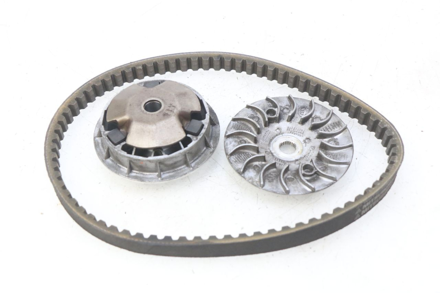 photo de VARIATOR PEUGEOT VIVACITY NEW 4T 50 (2008 - 2017) - Zoom op gebruiksstaat