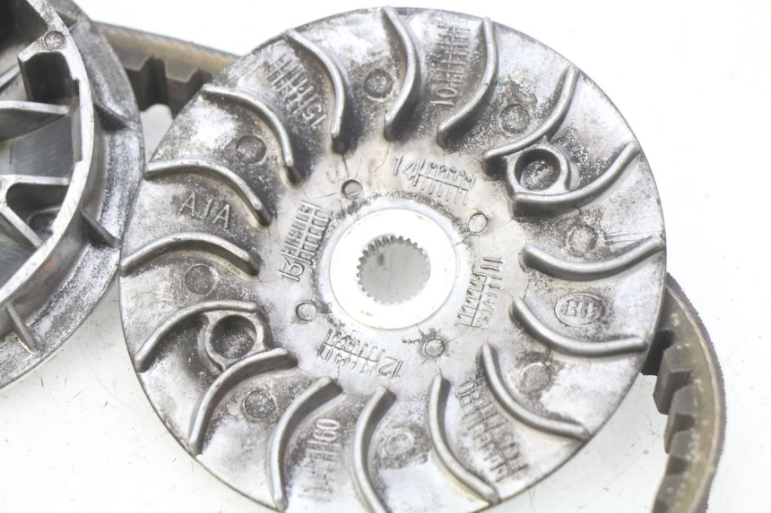 photo de VARIATOR PEUGEOT VIVACITY NEW 4T 50 (2008 - 2017) - Markeringen en referenties