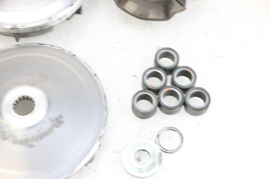 photo de VARIATOR YAMAHA XMAX X-MAX ABS 125 (2017 - 2020) - Andere kijkhoek