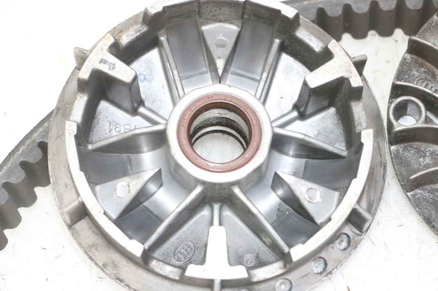 photo de VARIATOR YAMAHA XMAX X-MAX 125 (2006 - 2009) - Kenmerkende details