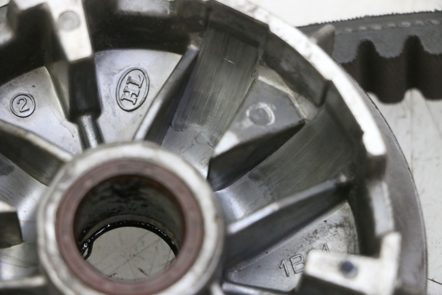 photo de VARIATOR YAMAHA X-MAX XMAX 125 (2010 - 2013) - Markeringen en referenties